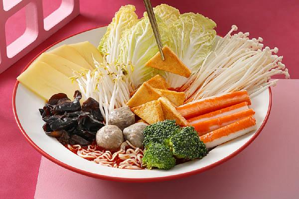 桦南满街香大碗麻辣烫加盟多少钱卖多少钱一斤？总部400热线电话