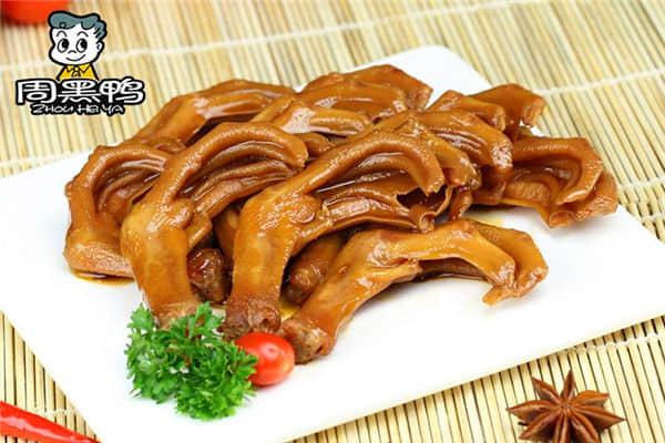 周黑鸭加盟商苦不堪言是真的吗？90后小姐姐靠它逆风翻盘