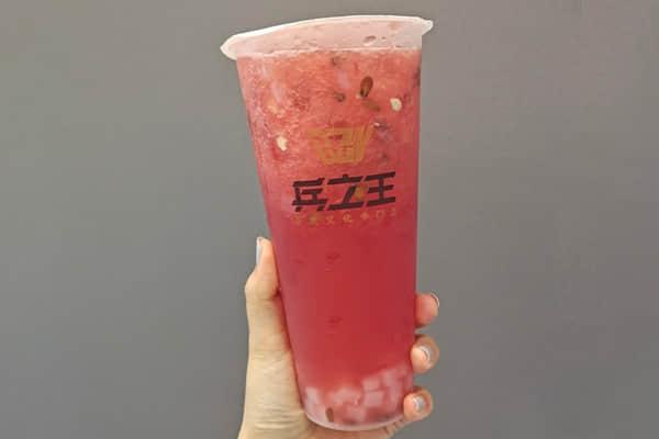 兵之王奶茶加盟费用一览表：90后女孩收获财富变身成功