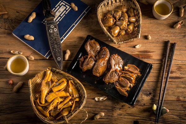 正烧记现捞卤味加盟店官网：正烧记加盟费多少