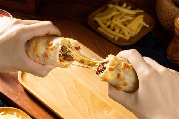 SanMu芝士烤牛肉卷一个月能挣多少?技术培训是免费的吗?