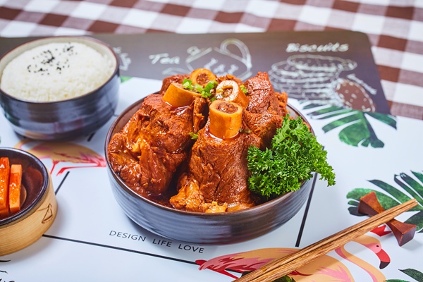 卤师雷棒棒骨怎么样?开店需要满足什么条件?