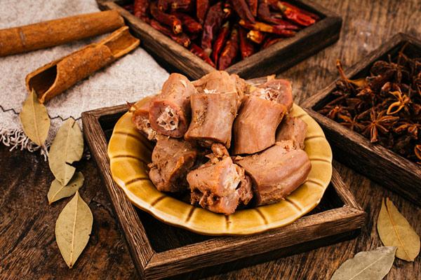 辣心记衢州鸭头加盟费明细表2023：加盟流程有哪些？