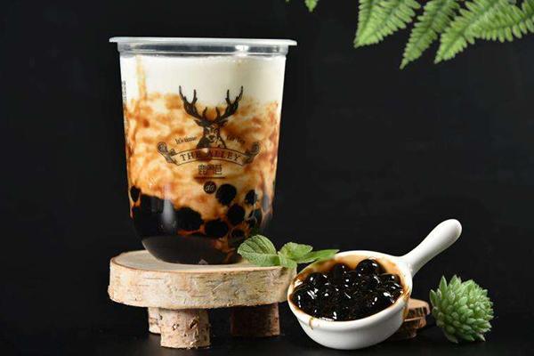 鹿角巷奶茶加盟总费用多少:鹿角巷奶茶加盟条件及流程怎么样?(图1) 鹿角巷奶茶加盟总费用多少:鹿角巷奶茶加盟条件及流程怎么样?(图1)