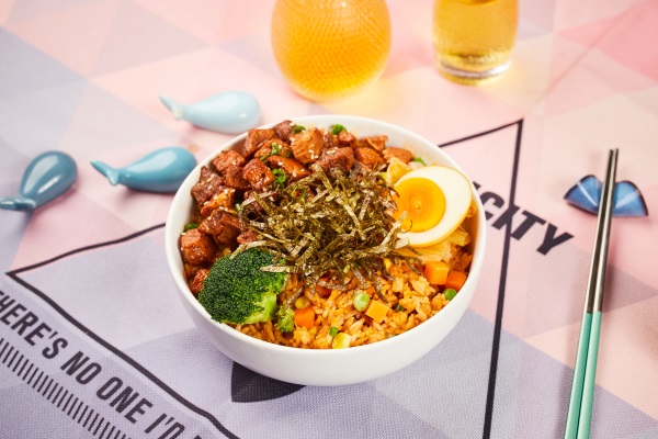 燃熊牛油拌饭官方网站400电话,2021燃熊牛油拌饭加盟费用多少(图2) 燃熊牛油拌饭官方网站400电话,2021燃熊牛油拌饭加盟费用多少(图2)