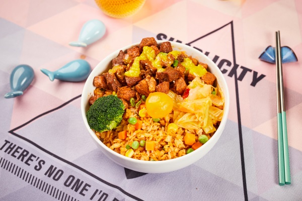 燃熊牛油拌饭官方网站400电话,2021燃熊牛油拌饭加盟费用多少(图3) 燃熊牛油拌饭官方网站400电话,2021燃熊牛油拌饭加盟费用多少(图3)