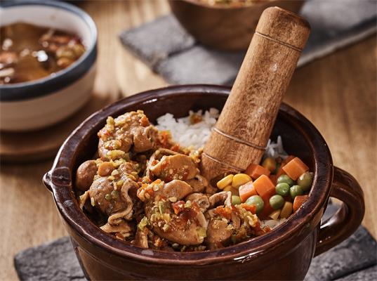 开一家霸蛮擂椒拌饭加盟总店地址/霸蛮擂椒拌饭加盟费靠谱吗(图4)