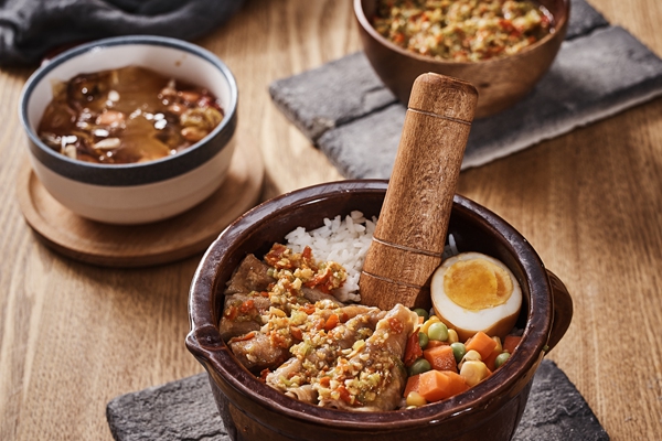 成都耿欢喜剁椒拌饭加盟费需要投资多少钱?耿欢喜剁椒拌饭总部在哪里?(图3) 成都耿欢喜剁椒拌饭加盟费需要投资多少钱?耿欢喜剁椒拌饭总部在哪里?(图3)