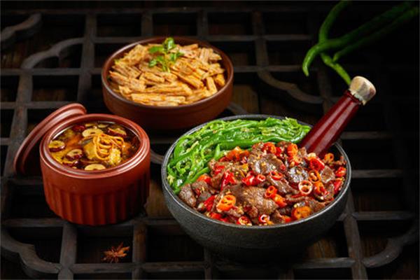 耿大叔擂椒拌饭加盟费35800够不够?耿大叔擂椒拌饭总部电话(图2)