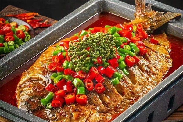 钱椒椒·鲜椒烤鱼加盟总部400热线电话：钱椒椒·鲜椒烤鱼加盟费多少钱？