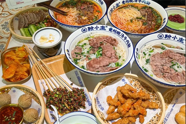 粉小主长沙鲜切牛肉粉加盟费多少钱？粉小主长沙鲜切牛肉粉加盟官网电话