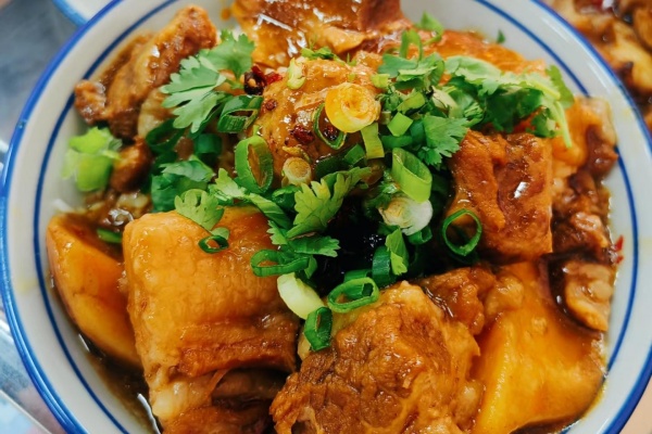 盖东来大块牛肉饭加盟招商：费用、条件及流程全解析 (图3)