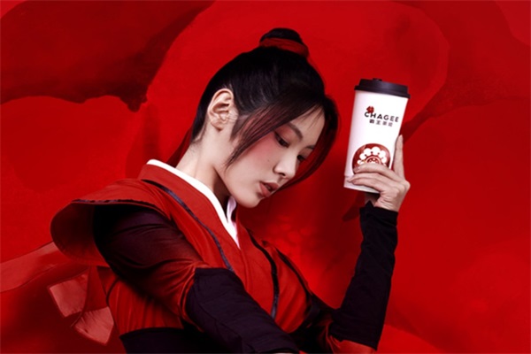 霸王茶姬奶茶店加盟大概多少钱？2025年霸王茶姬官网客服电话(图2)