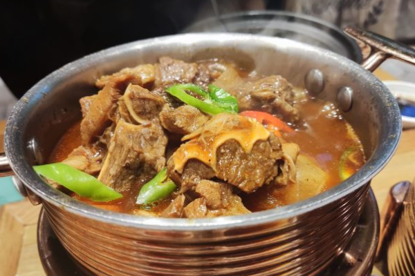 谷田稻香瓦锅饭加盟费是多少?起点低,开店致富之门(图2) 谷田稻香瓦锅饭加盟费是多少?起点低,开店致富之门(图2)