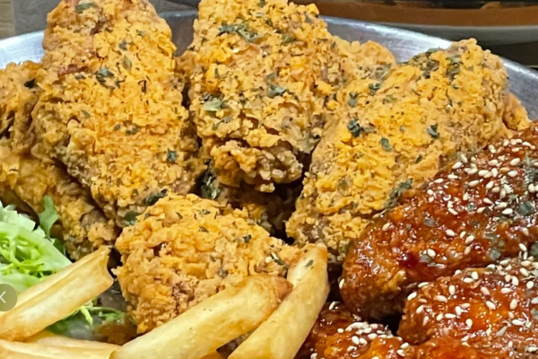 故事里的炸鸡加盟费多少钱?2025年故事里的炸鸡加盟费用一览表(图2) 故事里的炸鸡加盟费多少钱?2025年故事里的炸鸡加盟费用一览表(图2)